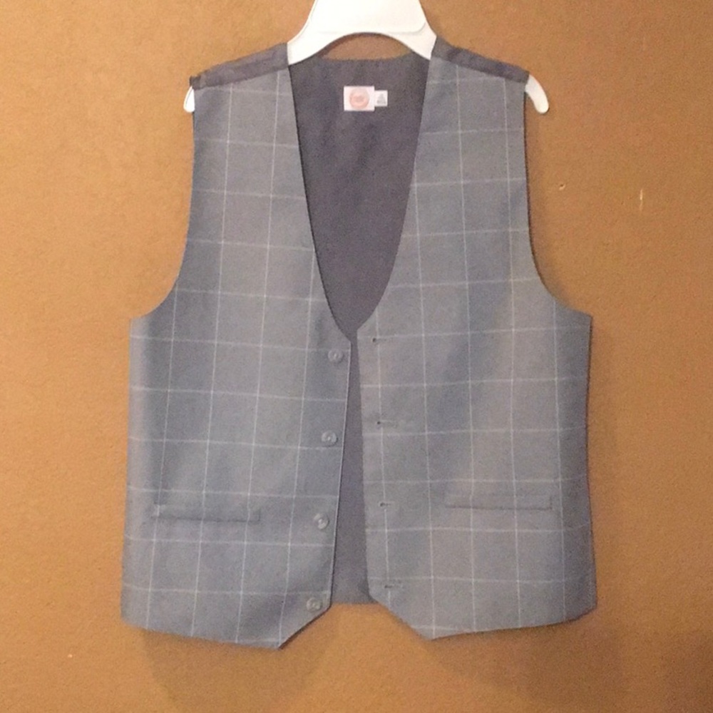 Husky 14 sleeveless gray blazer